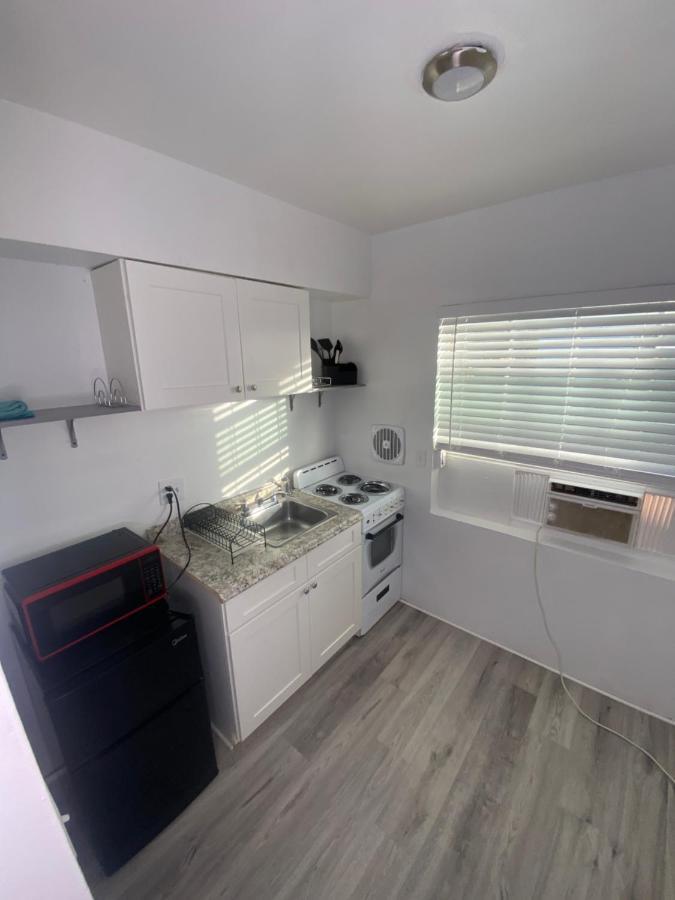 Uptown Inn & Suites St. Petersburg Luaran gambar