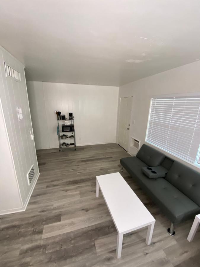 Uptown Inn & Suites St. Petersburg Luaran gambar