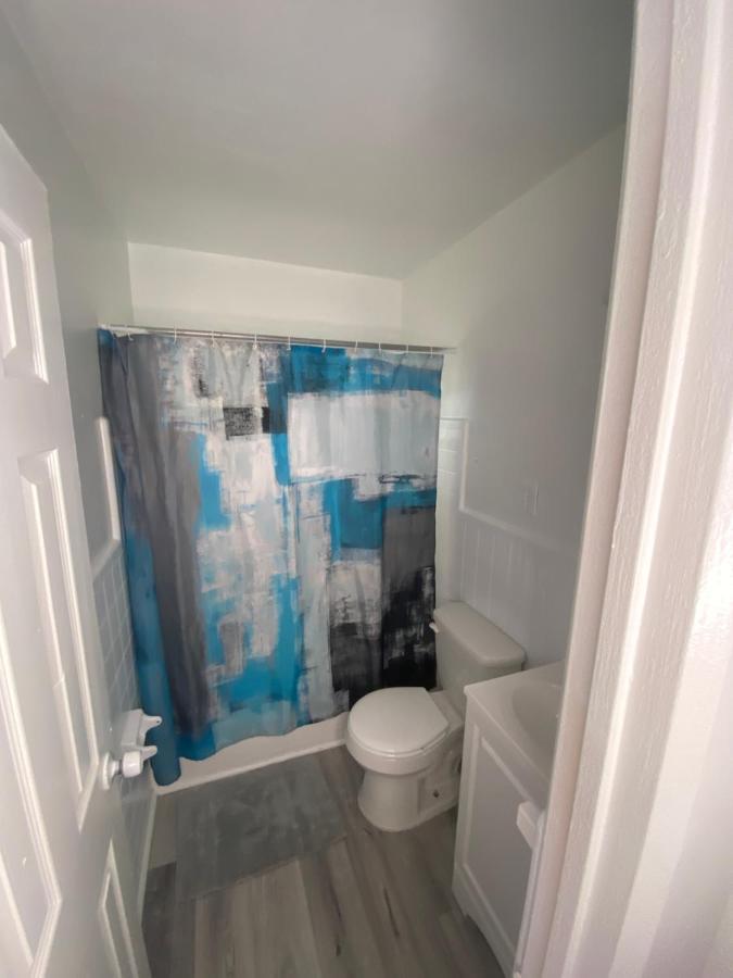 Uptown Inn & Suites St. Petersburg Luaran gambar